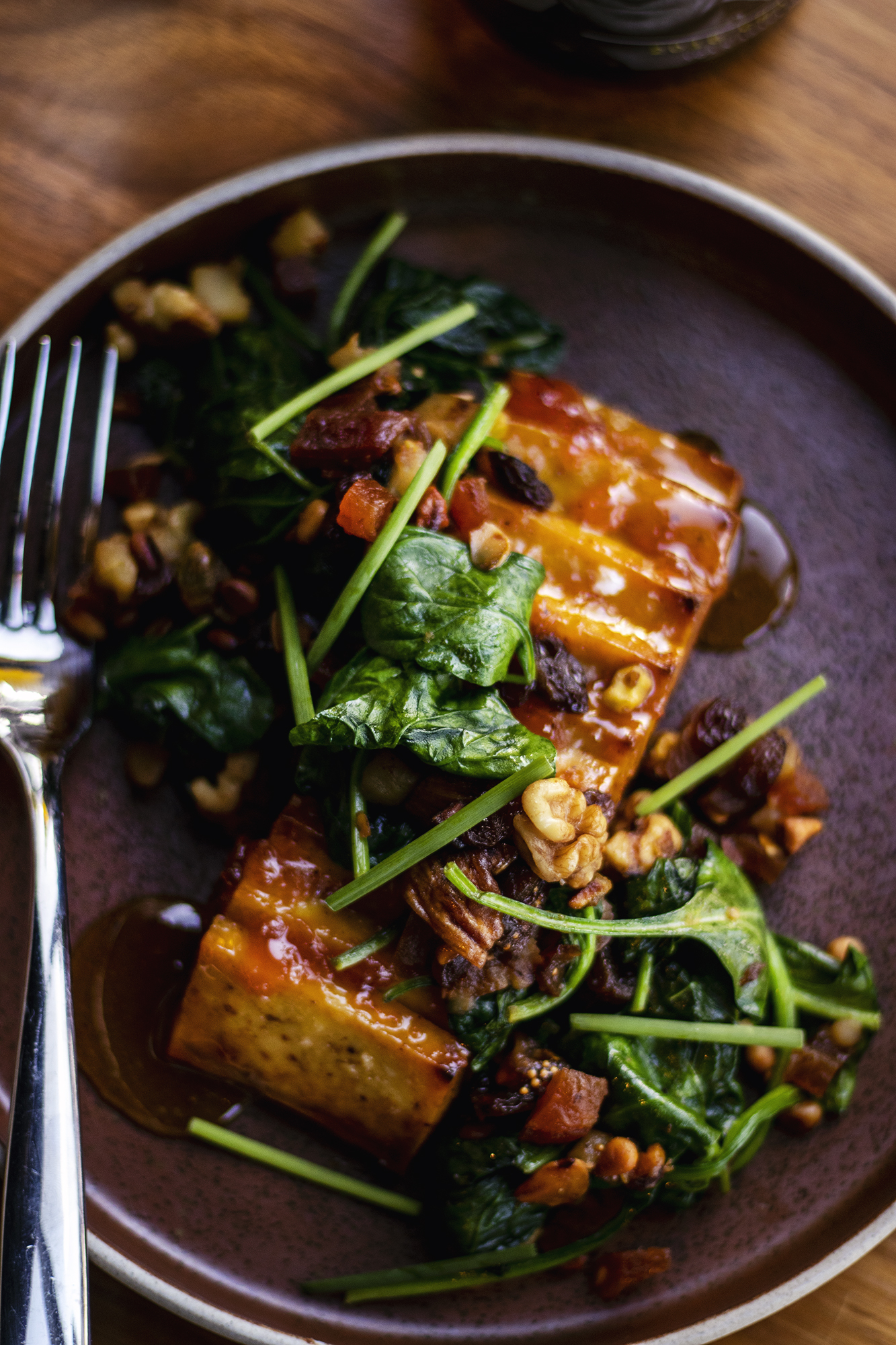 Vege-Wednesday: Apricot-Glazed Tofu + 2016 Cuddy Chardonnay